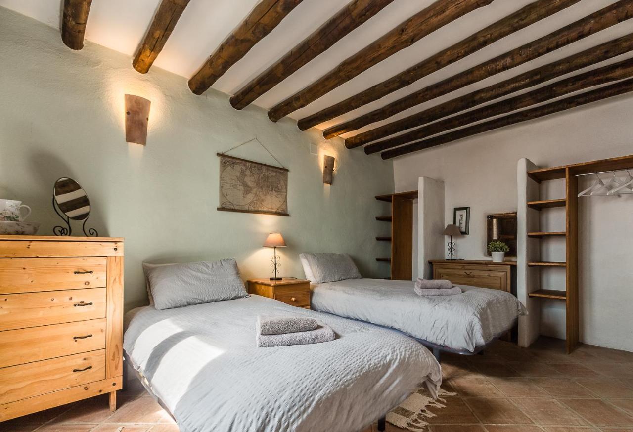 Casa Mundo - 16Th Century Traditional White Village House With Pool Pinos del Valle エクステリア 写真