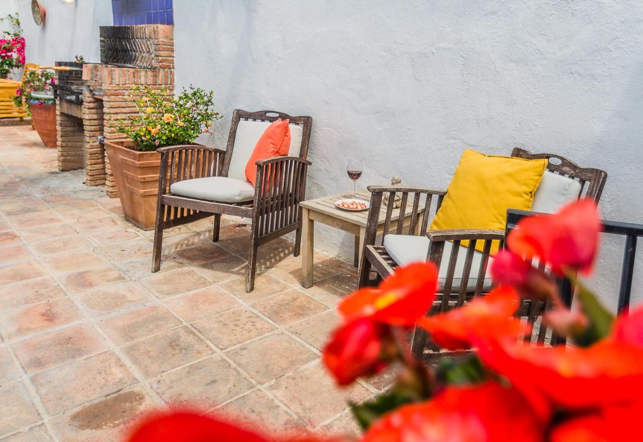 Casa Mundo - 16Th Century Traditional White Village House With Pool Pinos del Valle エクステリア 写真