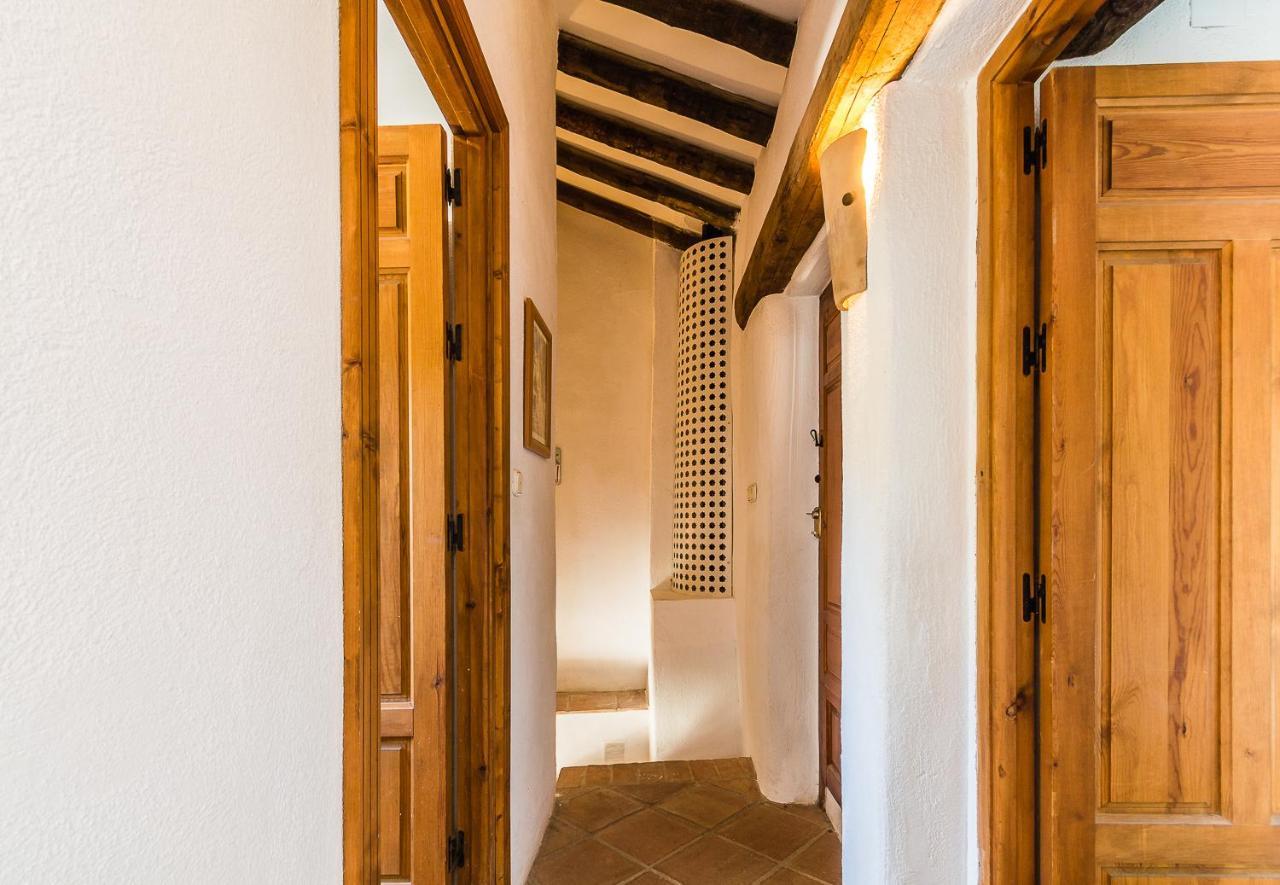 Casa Mundo - 16Th Century Traditional White Village House With Pool Pinos del Valle エクステリア 写真