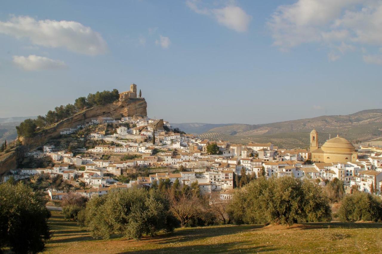 Casa Mundo - 16Th Century Traditional White Village House With Pool Pinos del Valle エクステリア 写真